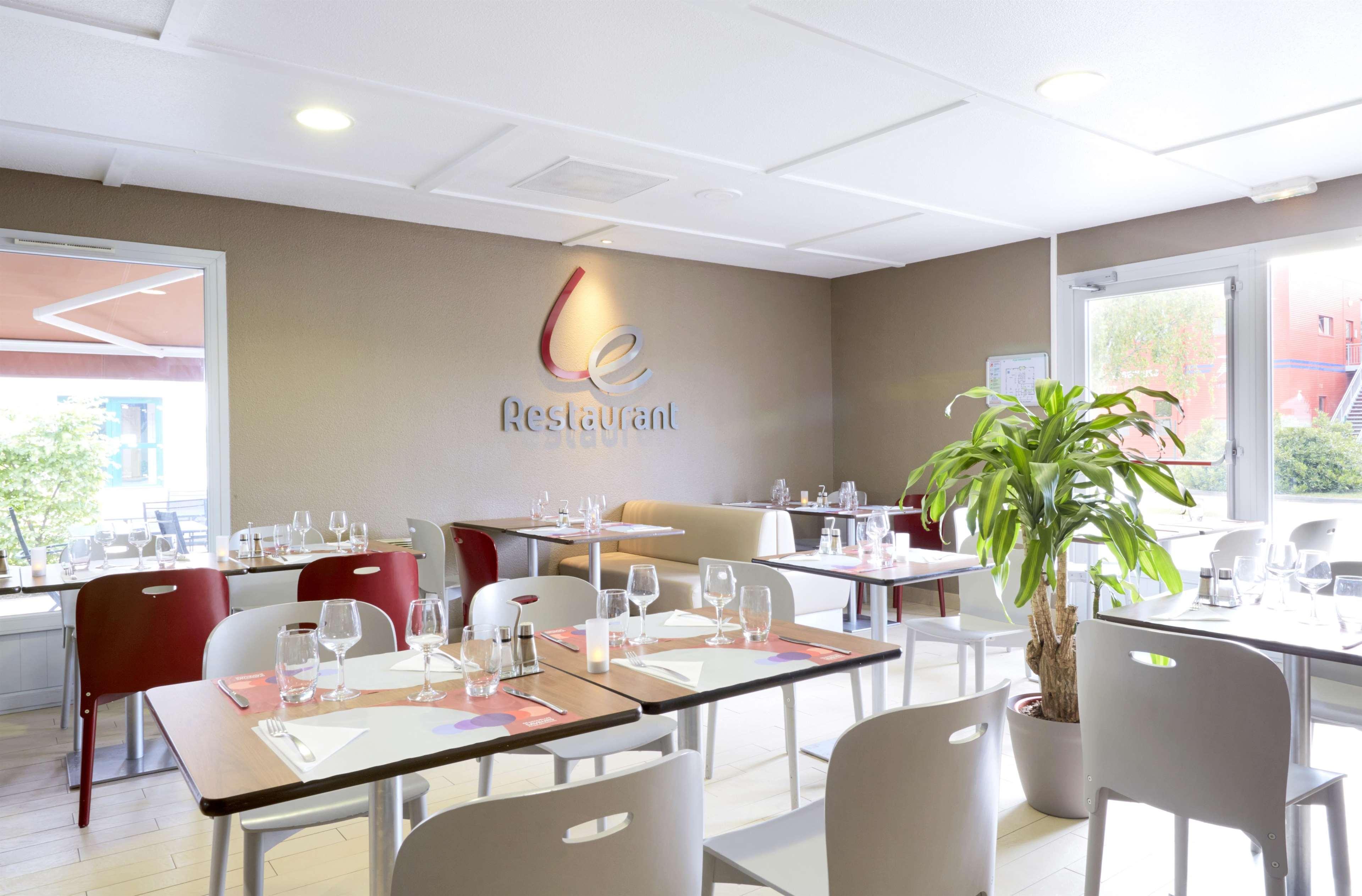 Campanile Chalon Sur Saone Hotel Buitenkant foto